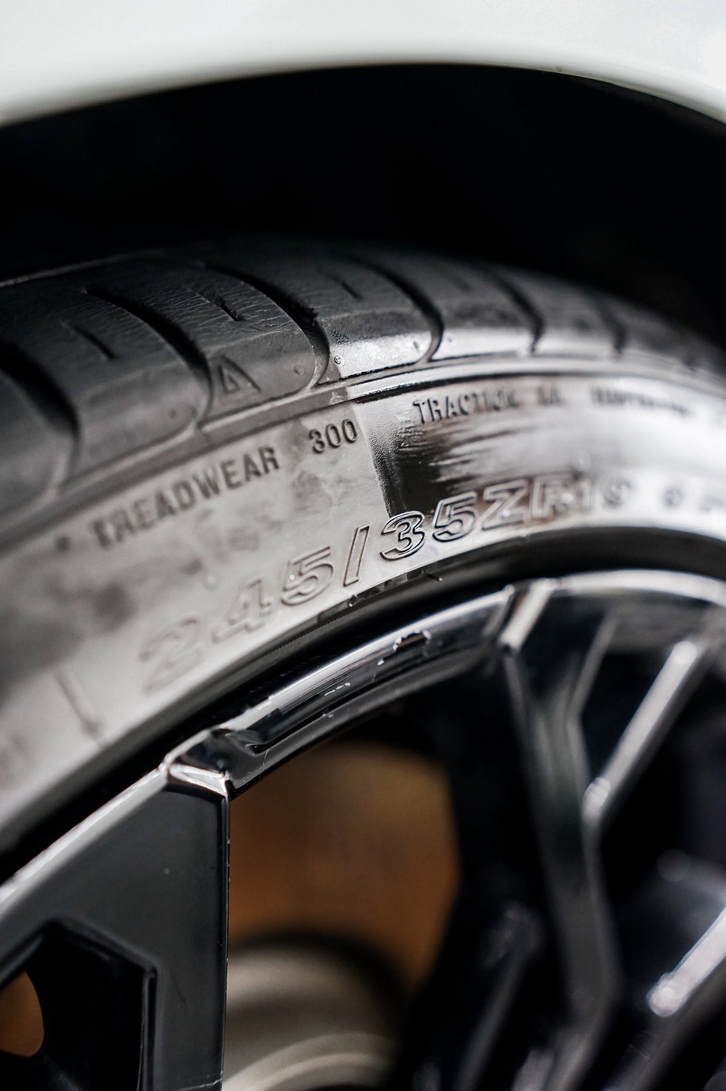 Quartz Tire Dressing - Scented Hydrophobic Tire Dressing